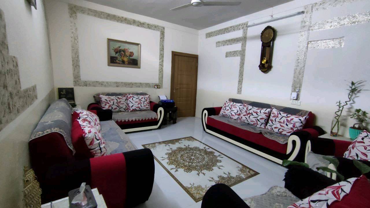 بيت للبيع الموصل حي الاعلام 
بظهر الشارع العام 
204 متر واجهه 12
5 غرف نوم ، محدث طابق ونص 
يمكن فصل الطابقين 
سند جديد