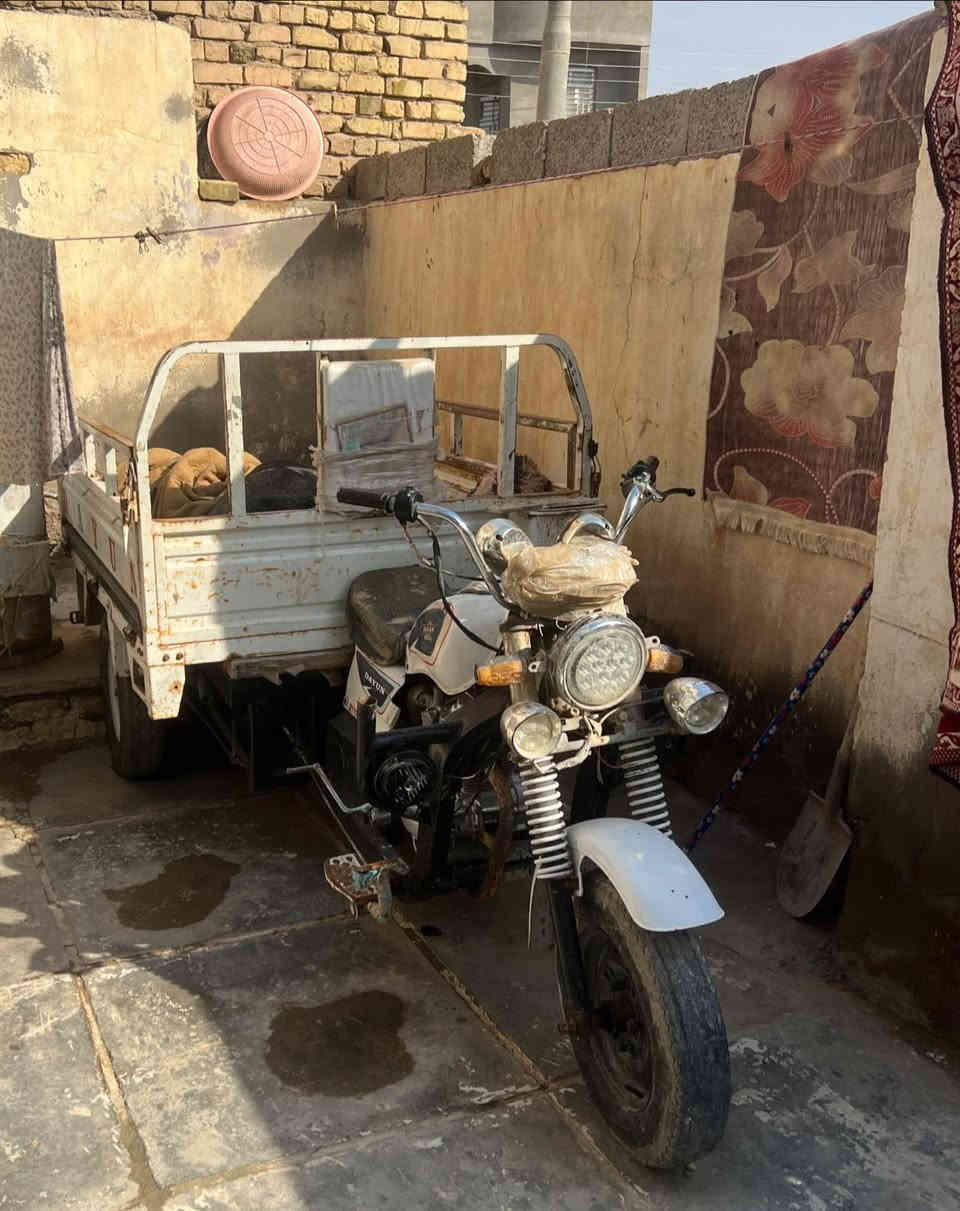 سلام عليكم ستوته للبيع مديل 2017اورق بليته مال شاصي اصير جوه لبدي يم التيار ستوته نضيفه مكينتها جديده حيل سعرها مليون و350مكاني ذي قار قضاء الفجر وهاذه رقم للتصال ***********
