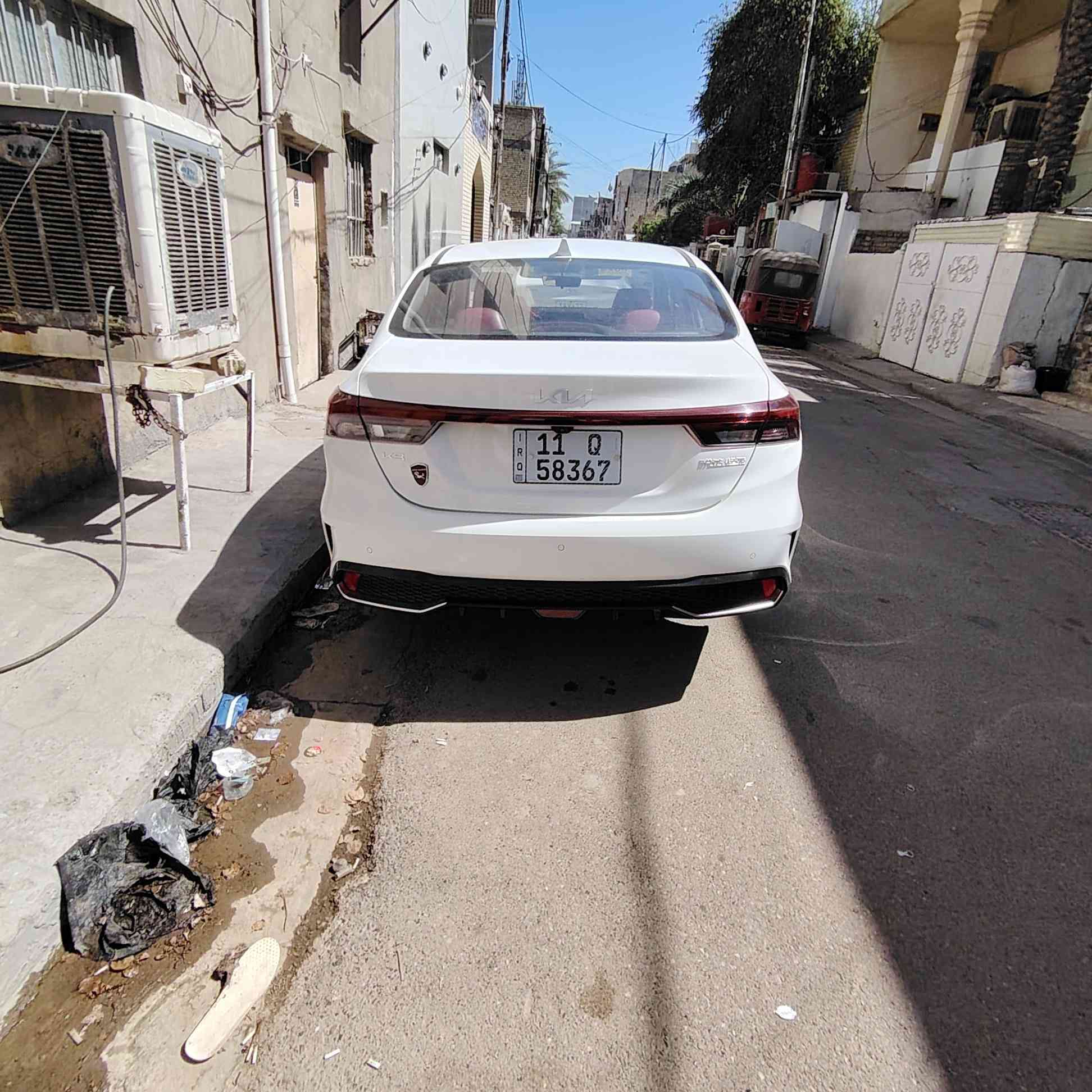 سلام عليكم
كي ٣ موديل ٢٤
فول مواصفات 
فتحه وبصمه وتحكمات ستيرن 
لد امام ولد خلفي 
مكفوله كفاله عامه 
مكينه ١٥٠٠ دبل نوزل 
ماشيه ٣١الف 
رقمه بغداد بسمي تحويل ثاني يوم 
سعره ١٤٥
مكانه بغداد الطوبجي 
رقم الهاتف ***********

