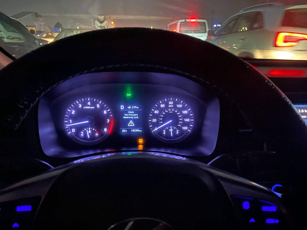 سوناتا موديل ٢٠١٨ وارد امريكي لونها بحري رقم بغداد باسمي رقم وهزة جديدة السيارة جاهزة ومابيها نقص
نقطة عمياء اشاير بالمري شاشة كبيرة كار بلي كامرة دوارة
مكانها بغداد الشعب 
وهذا رقم صاحبها

0773 027 0007
