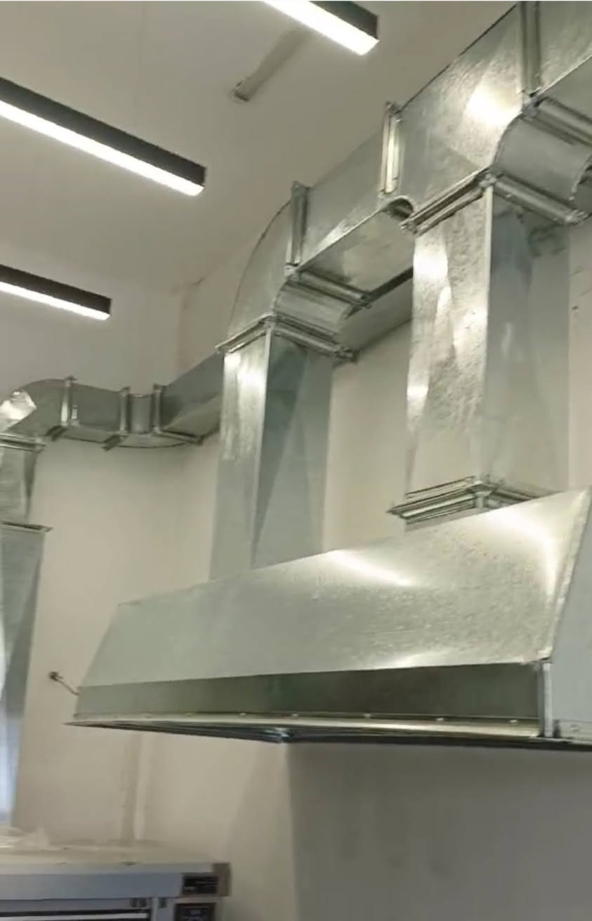 يسرنا أن نعرض لكم بعض من اعمالنا  لعمل الدكتات التبريد وبوجات المطاعم والهوتات وعمل دكتات المبردات للدوائر الحكومية وغيرها من البيوت والمطاعم
العنوان السماوه الجربوعية جسر المستشفى  للأستفسار  ***********  اتصال او  واتس اب
