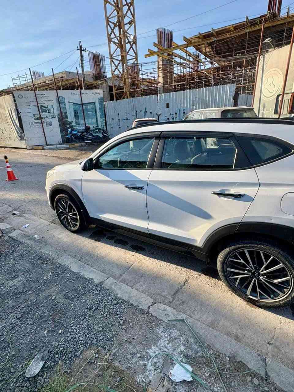 توسان 2019 خليجي D3 بدون ضربه

بانوراما 
سايد بريك رجل 
مري شفط 
اشاير مري 
شاشة كبيرة 
كامرة خلفية 
كامرة امامية 
حساس خلفي
حساس امامي 
تحكمات ستيرن فول 
جلد لونين 
3 انظمه قياده ( ايكو - سبورت - اعتيادي )

بيها صبغ بنيد اثر تكشير بدون ضربه 

السعر 180 بيها مجال حك الجيه
المكان بغداد الاعطيفيه قرب مستشفى الكرخ
الرقم ***********
