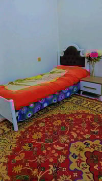 سرير 2+كومدي سرير +ميز تواليت المكان بغداد  حي  الجهاد