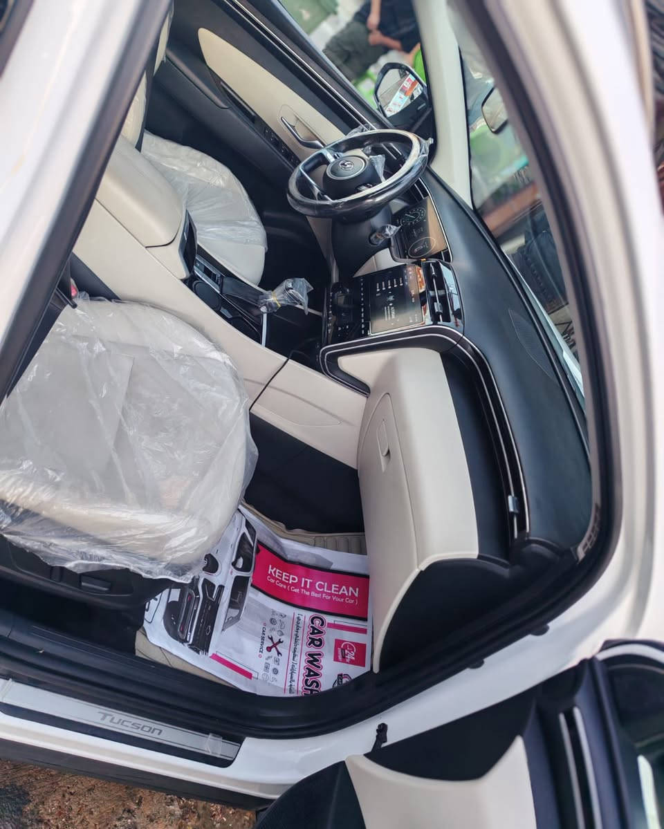 السلام عليكم
توكسان خليجي 2024 بغداد 

فول مواصفات  ماشيه 36الف

بيه بارد شي بسيط جداً باب الصدر ومقدمه البنيد كلش قليل

السعر 225$ بيه مجال بسيط

العنوان:بغداد/ الشعب شارع عدن

للاستفسار :***********
