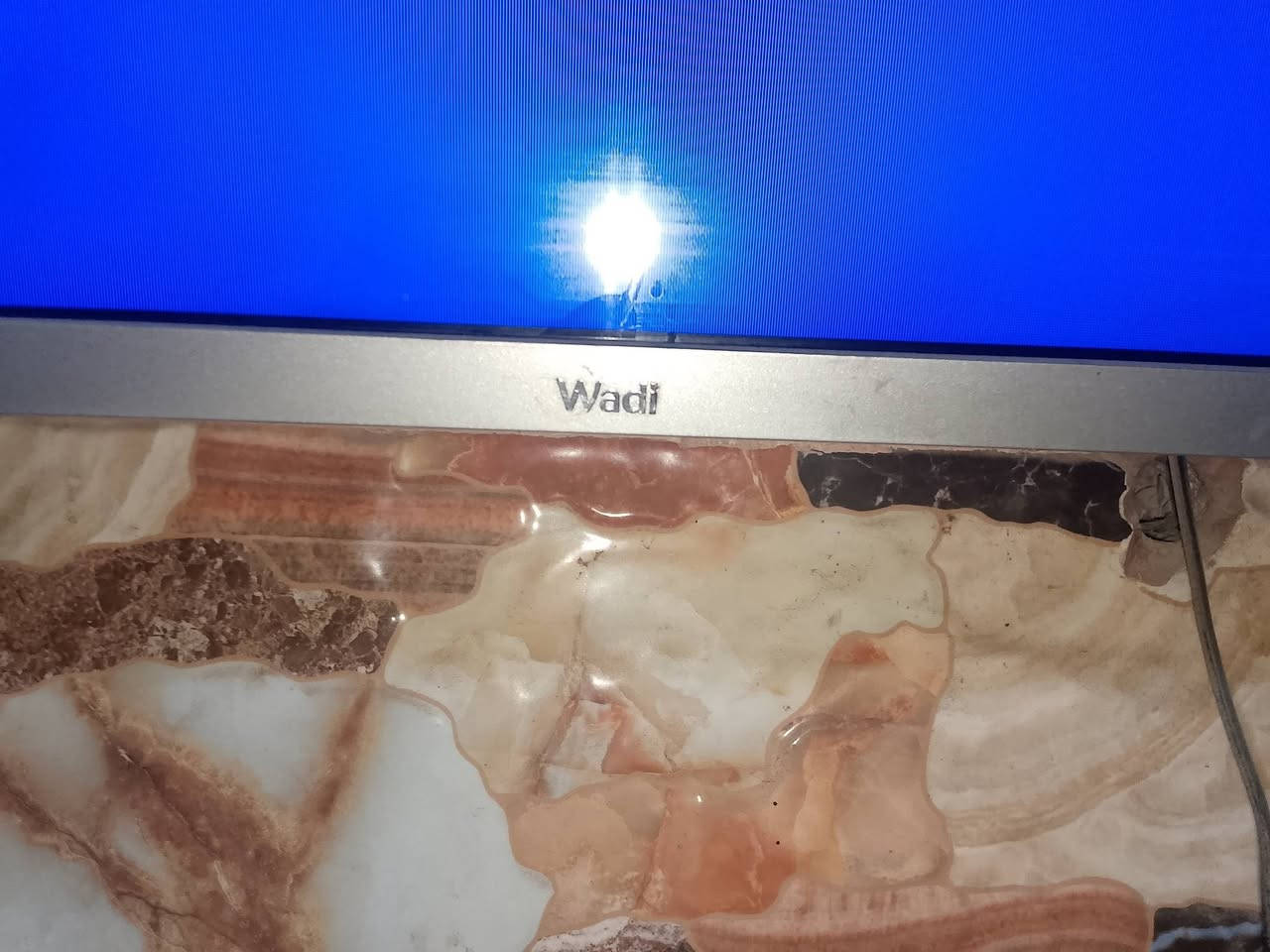 سلام عليكم شاشه البيع  مستعمله هاي كدامك  العنوان العبيدي  الرقم بيه واتساب ***********. سعر ما يرضي الله لين ما عرف بيه  بس ريمن ما بيه ضايع
