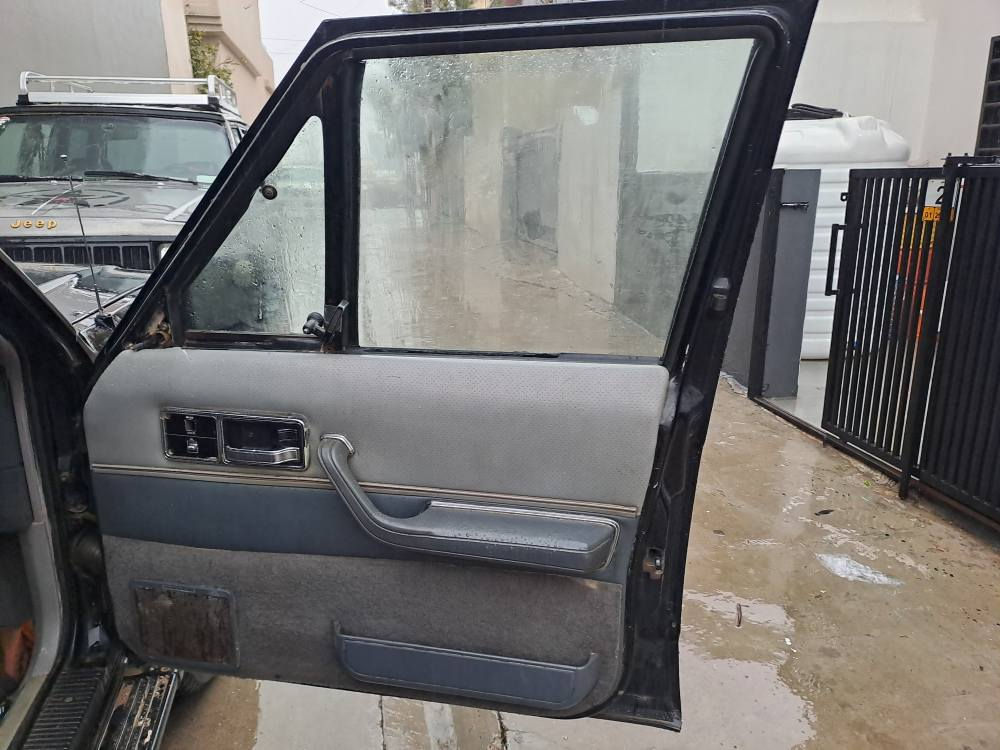 بەناوی خوای گەورە 
فرۆشتنی خێرا 
جیب مۆدیل 1992
تۆماتیک 
مەکینە VVT بەشەرتی گێڕ و مەکینە
چوار جام کارەبا
سەنەوی وەکالە عامە بەشەرتی ئەوەلیات
نرخی 23 گەڵا و کەمێک مامەڵە 
گۆڕینەوەش دەکەم لەسەر دڵ گرتن.... السليمانية, العراق


**إذا كنت صاحب هذا الإعلان وتريد حذفه لأي سبب، رجاءا أرسل رسالة إلى الدعم الفني**