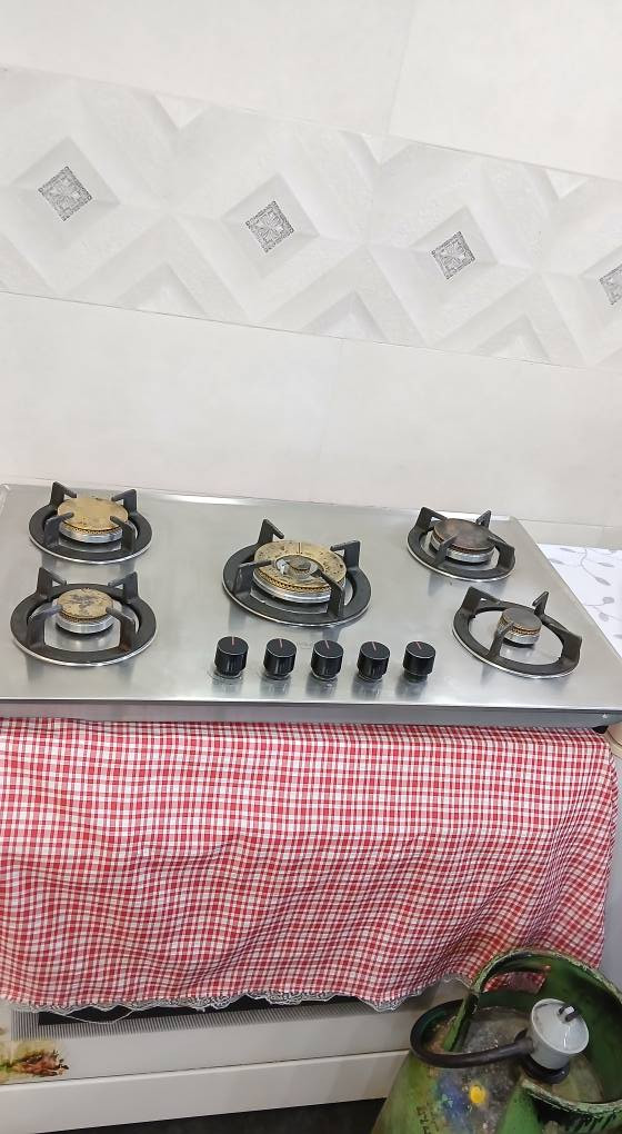 ايتالي دو جاوي به كارهاتوة ...وة ك تازه وايه
90هه زار....***********سليماني السليمانية, العراق
