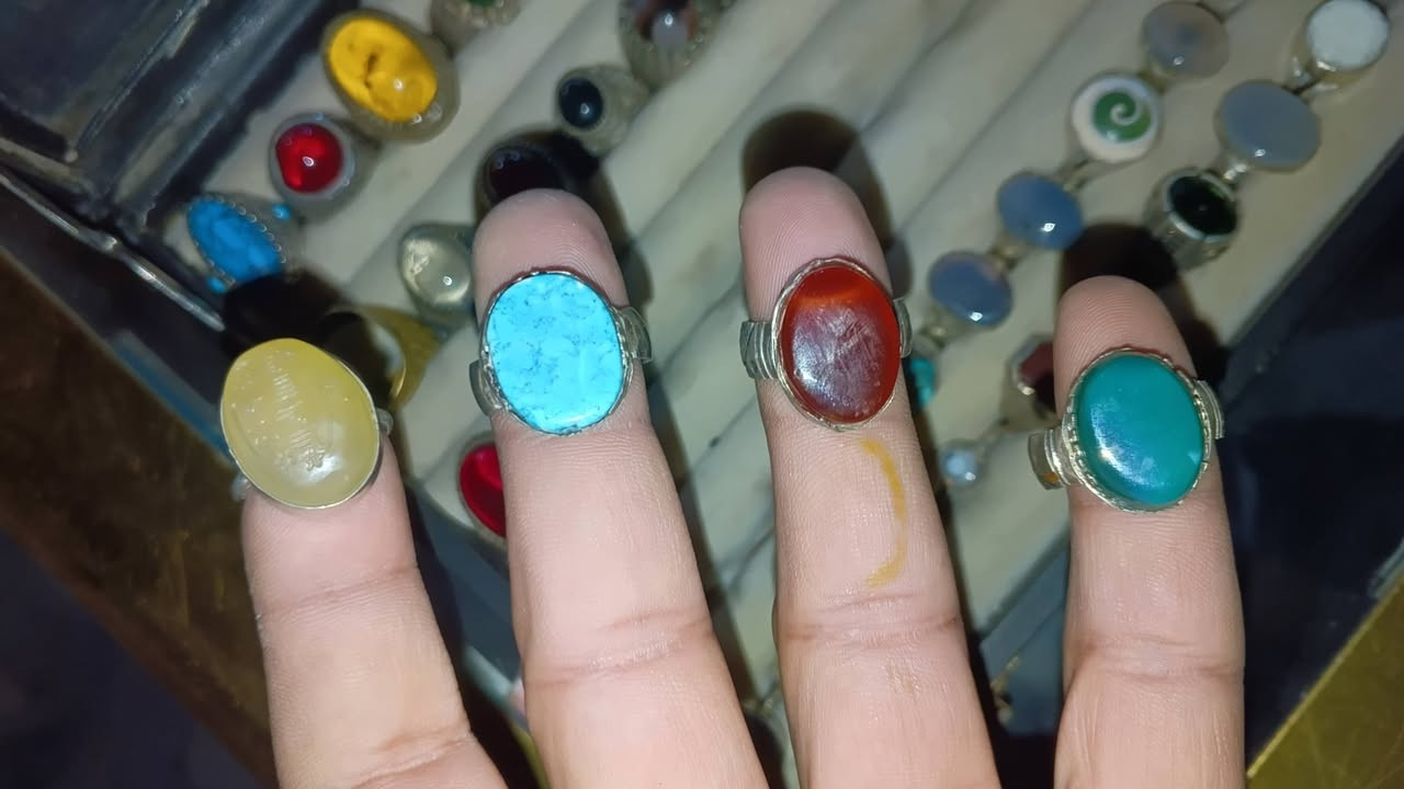 قطع خواتم فضه عراقيه بنسب الاسعار شلعه ابيع سعر القطعه 20 الف


**إذا كنت صاحب هذا الإعلان وتريد حذفه لأي سبب، رجاءا أرسل رسالة إلى الدعم الفني**