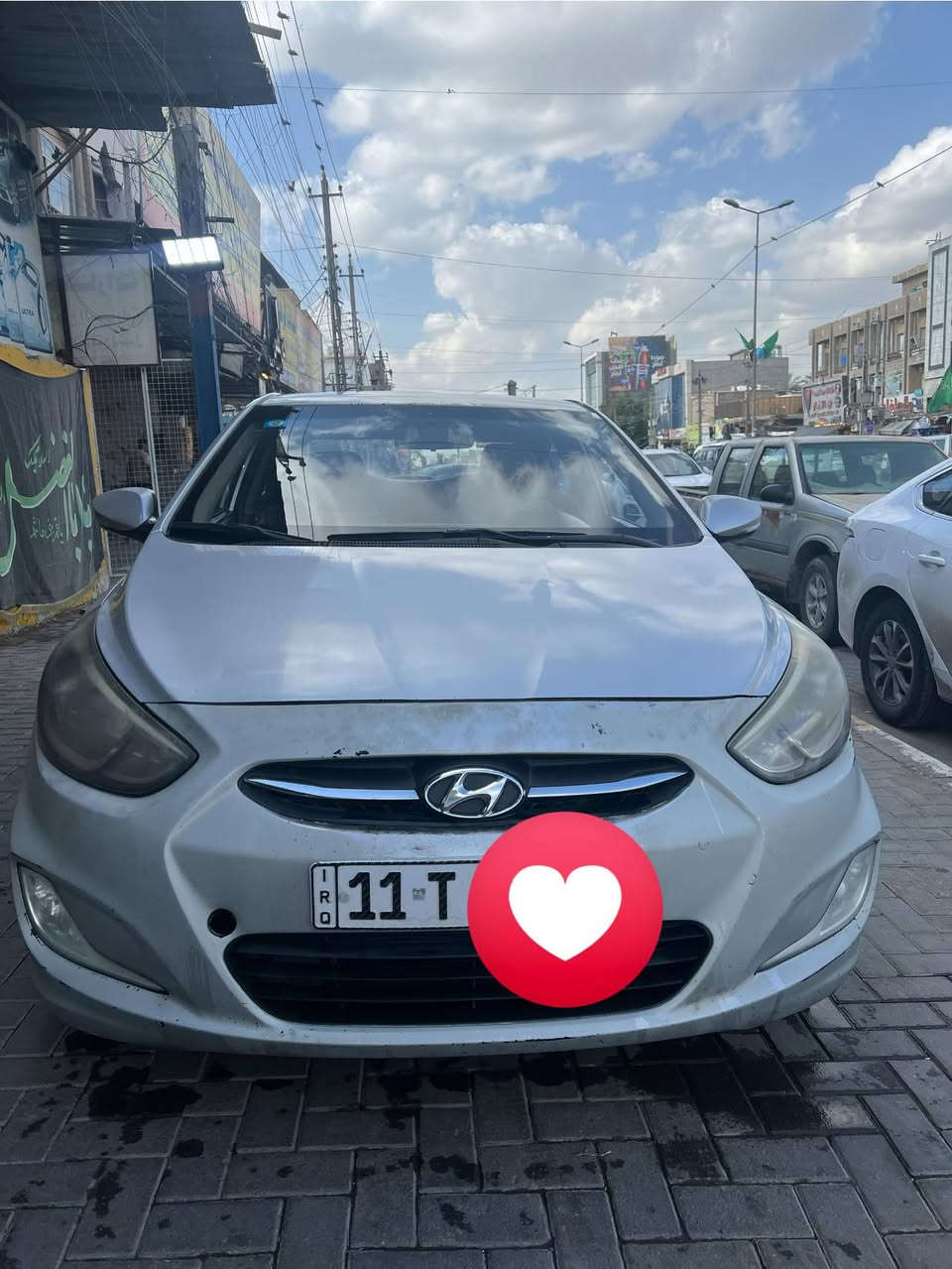 اكسنت رصاصي مديل 2016
ماشية 256 
 سيارة خليجي 
رقم بغداد 
سنوية وهزة جديدة 
اشاير مري 
سيارة بيها جاملغ عكس السايق مصبوغ 
وبيها طخات موضحة 
مكينة وكير وكفولات 
تتدفئة تبريد 
سيارة مشروع وطني 
سيارة موجودة بالكرخ 
السعر 87وبيها مجال بسيط 
الاستفسار ***********
