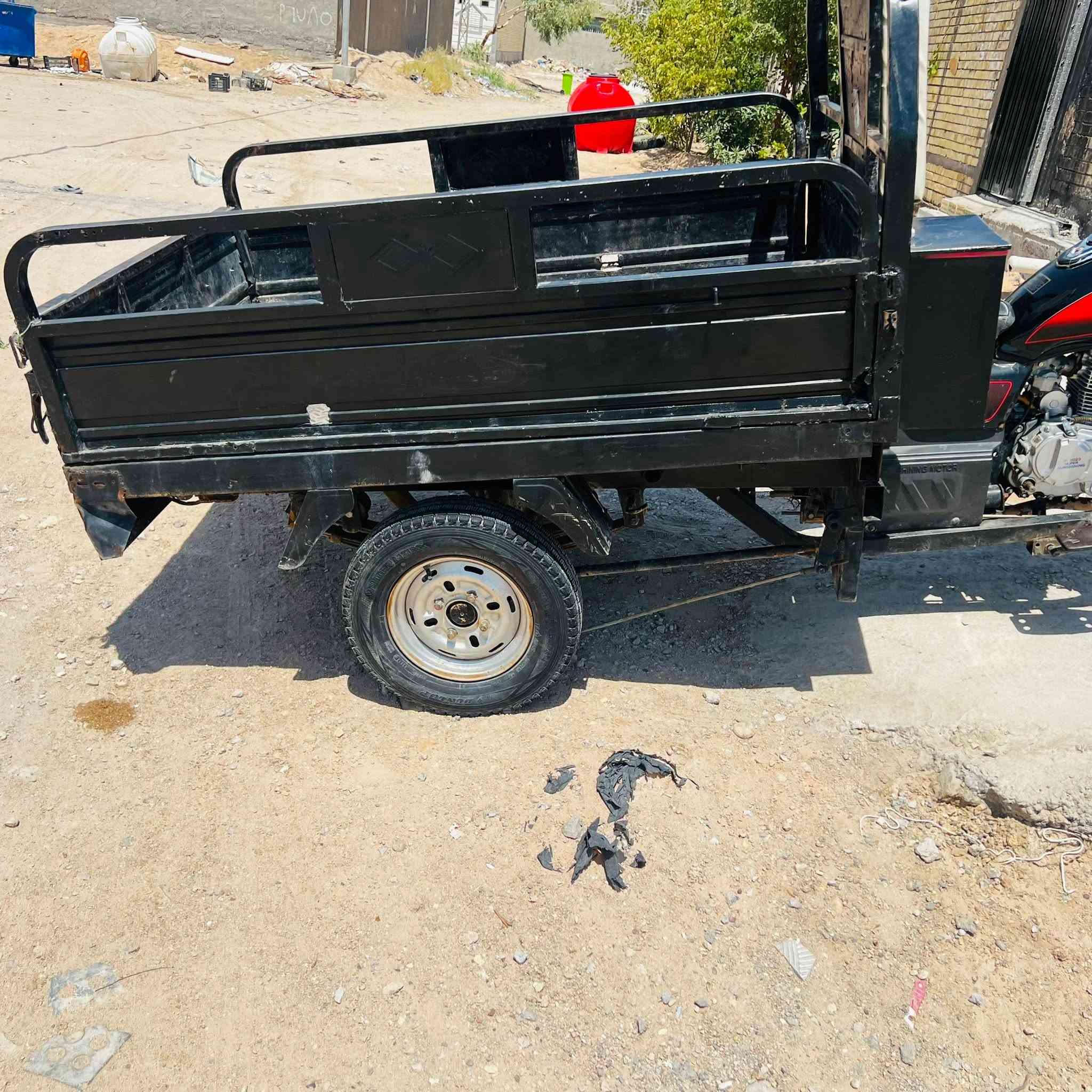 ‏ستوت للبيع في النجف الاشرف بنا ناحية الحيدرية ستوت رقم مدور ثاني يوم مجددة موديل 25
‏السعر واحد ونص
***********
