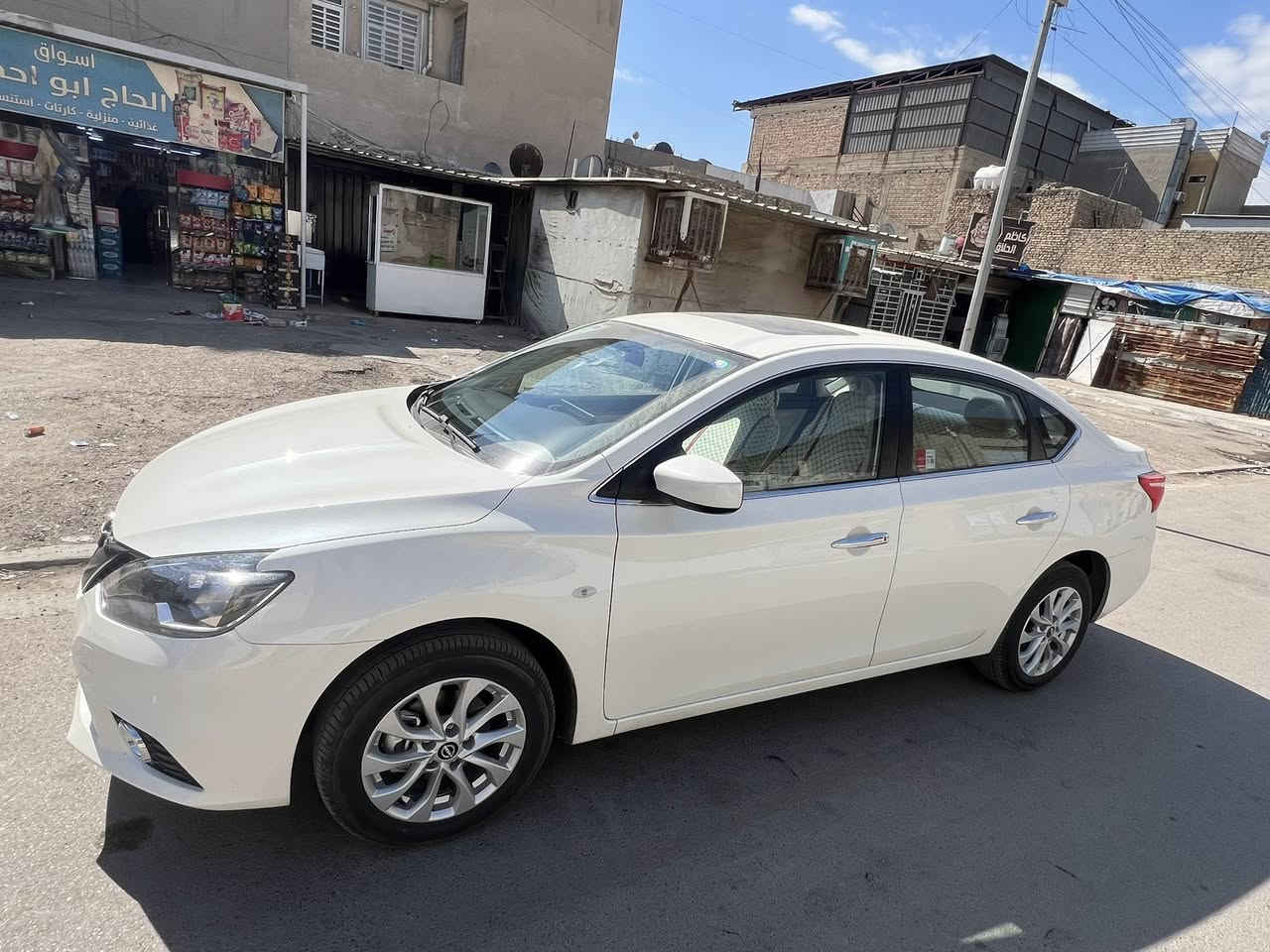 لبيع نيسان سنترا ٢٥ زيرو ماشيه الف بسمي ضمان السور فتحه مكفوله ***********شاع فلسطين
