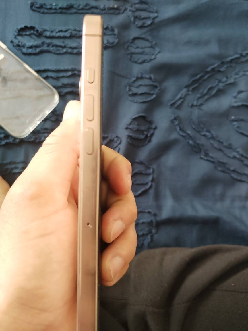 للبيع ايفون 16 برو ماكس 256 ماستر
كلش نظيف شخص مابي لزكة وحافظة وكارتونه وكيبل الاصلي كلش كلش نظيف سعره 1350
وبي مجال ان شاء الله مكانه بغداد الراشدية *********** بغداد, العراق
