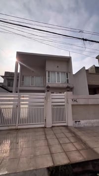 حي الزهور • ٢٤٠م • واجهة ٨م