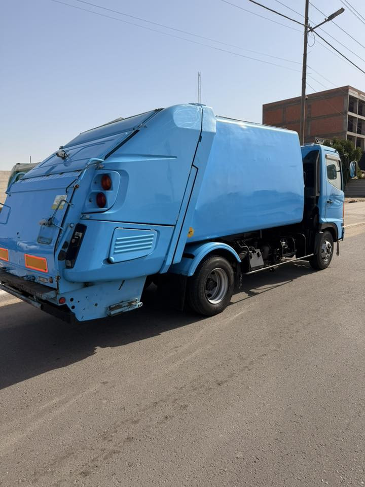 كابسه شيطان٨ ونص  فول عادي مكينه بم ونوزل لون مميز دخول جديد سياره بعدهي بحالة الوكاله معرض رضا العبادي ***********
