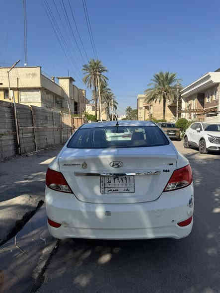 السلام عليكم ..
اكسنت 2016 خليجي 
رقم بغداد بأسمي
تحكمات ستيرن فول
منافذ اوكس وبلوتوث وكامرة خلفية
ماشية 86 الف كيلو 
سيارة جاهزة تبريد ثلج 
تخم تاير جديد وباتري جديد 
يرادلها فقط ملاحضات بسيطة جداً
(دعاميات الامامية والخلفية)
ملاحضة السيارة مابيهة سونار
السعر 110 ورقة وبي مجال 
عنوان بغداد الجادرية
***********هاتف
