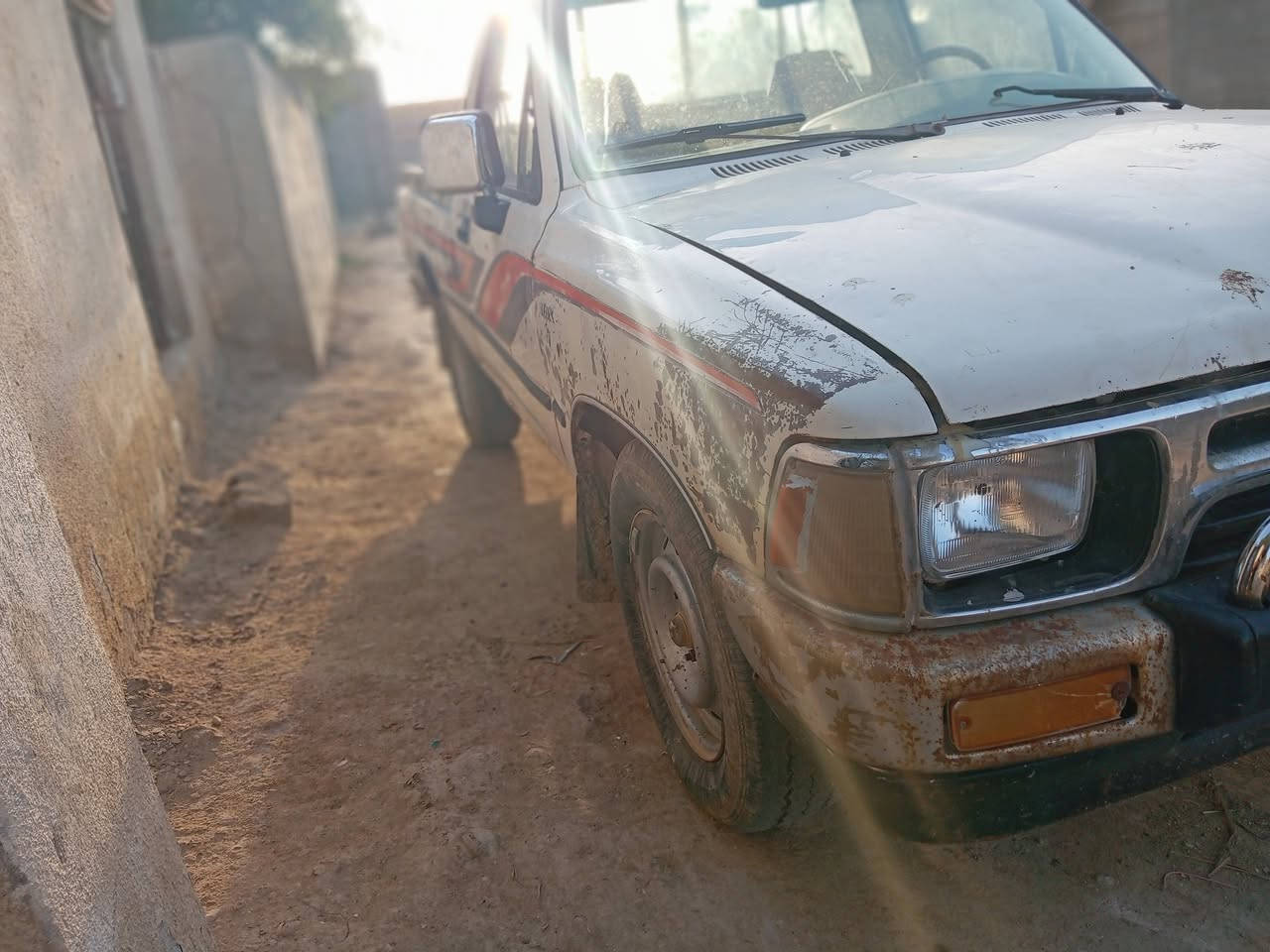 سلام عليكم بيكم للبيع موديل 1994 مكفوله بيه مكنت صبق رقم وسط بسمي مكني رفاعي ناصريه  مكلف بنشر نتصال ***********
