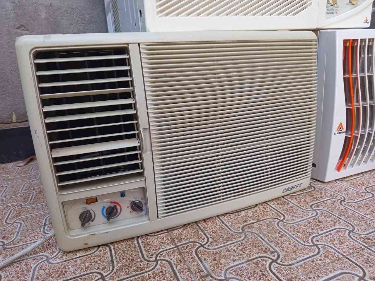 سلام عليكم مكيفات عدد 3 للبيع طن ونص جدد كارتون شغالات شرط تبريد ثلج
بلاديات برغي ما مفتوح بيهن غاز شركه كلهن الشراي يتصل ويدلل *********** عنوان ناصريه سوك شيوخ
