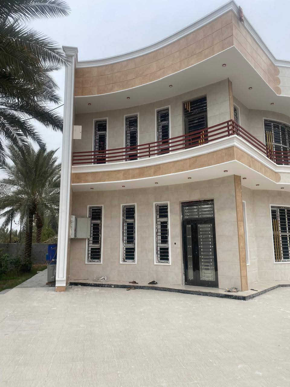 خلفه سيراميك ارضيات جدران واجهات متفرغ حاليا ***********
