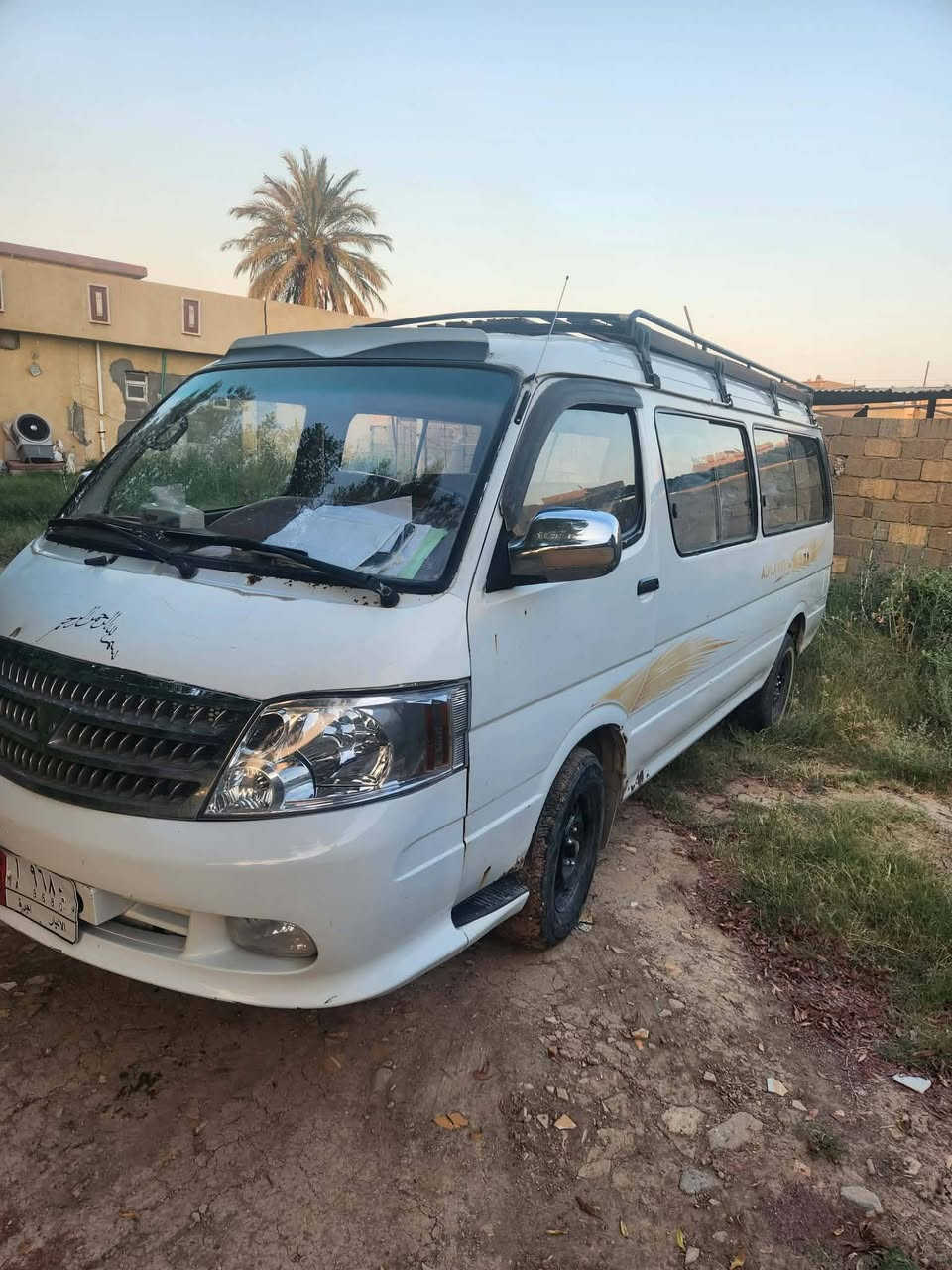 السلام عليكم فتون ٢٠١٠ للبيع مكينه مصارلي شهر من شديتها ياباني ٣y كير اكسل خير من الله منضومه زنون قلابي كوستر دوشمه قبل اسبوع يم مالك الدراجي صدر جديد ورك جديد السياره جاهزه كبل للشارع السعر ٦٥ وبيها مجال اني مكلف بلنشر رقم راعيها 
***********
*********** واتساب
