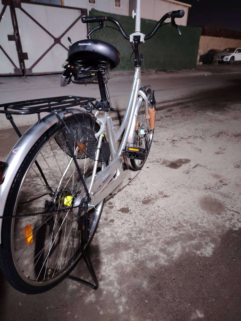 السلام عليكم بايسكل بناتي حجم 26 شركه بانسونك وياله ستيل بايسكل نضيف السعر 130 بي مجال حك الجيه مكاني بغداد الشعب


**إذا كنت صاحب هذا الإعلان وتريد حذفه لأي سبب، رجاءا أرسل رسالة إلى الدعم الفني**