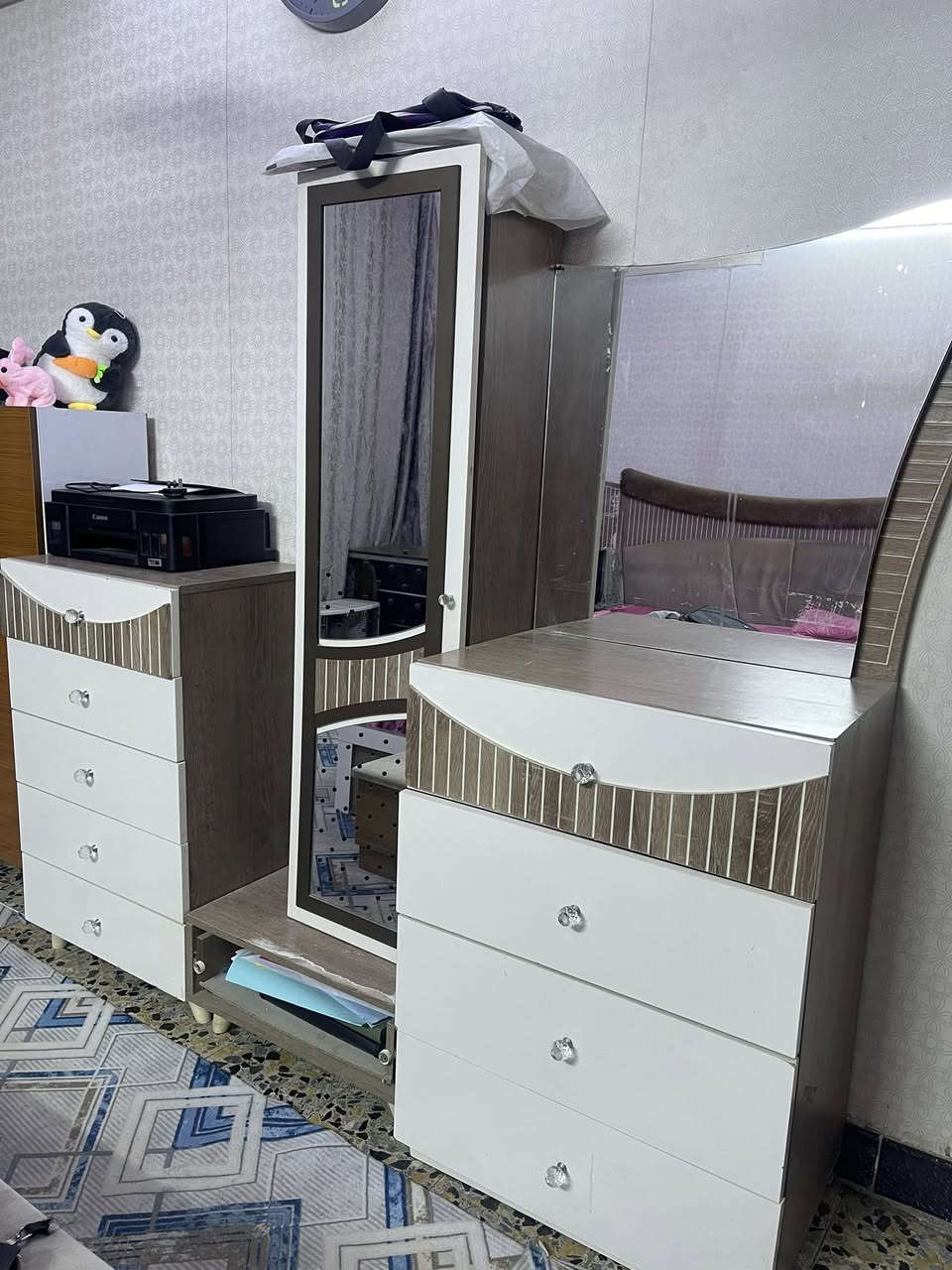 غرفة تركية مستعملة للبيع 
باب الكنتور سلايت 
السعر ٤٠٠ 
للاستفسار 
0771 497 1913
