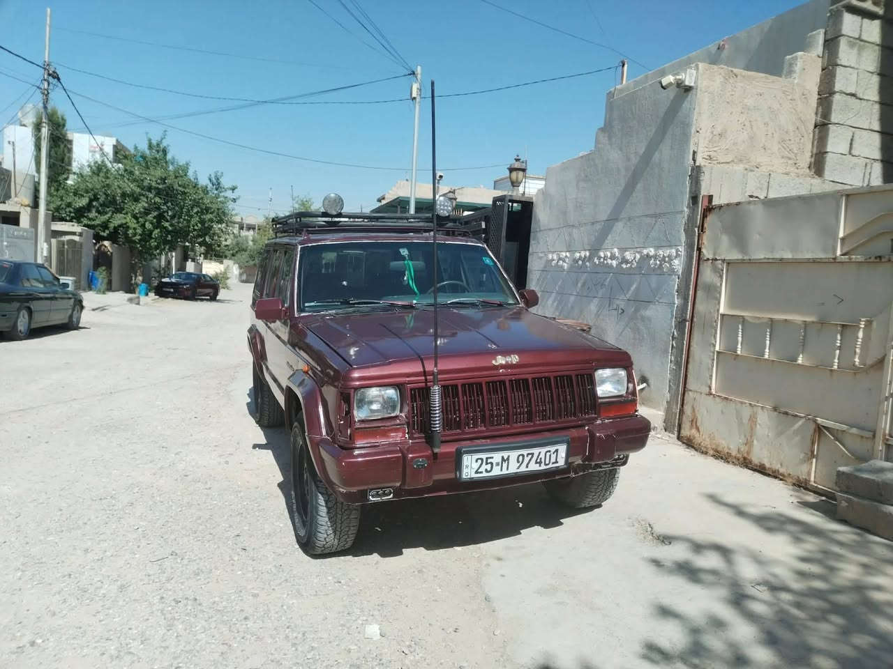 لبيع جيب موديل 90تبريت كاربايت كل شغل سه نوي جديد غاز و بنزين سعر 33بي مجال***********

