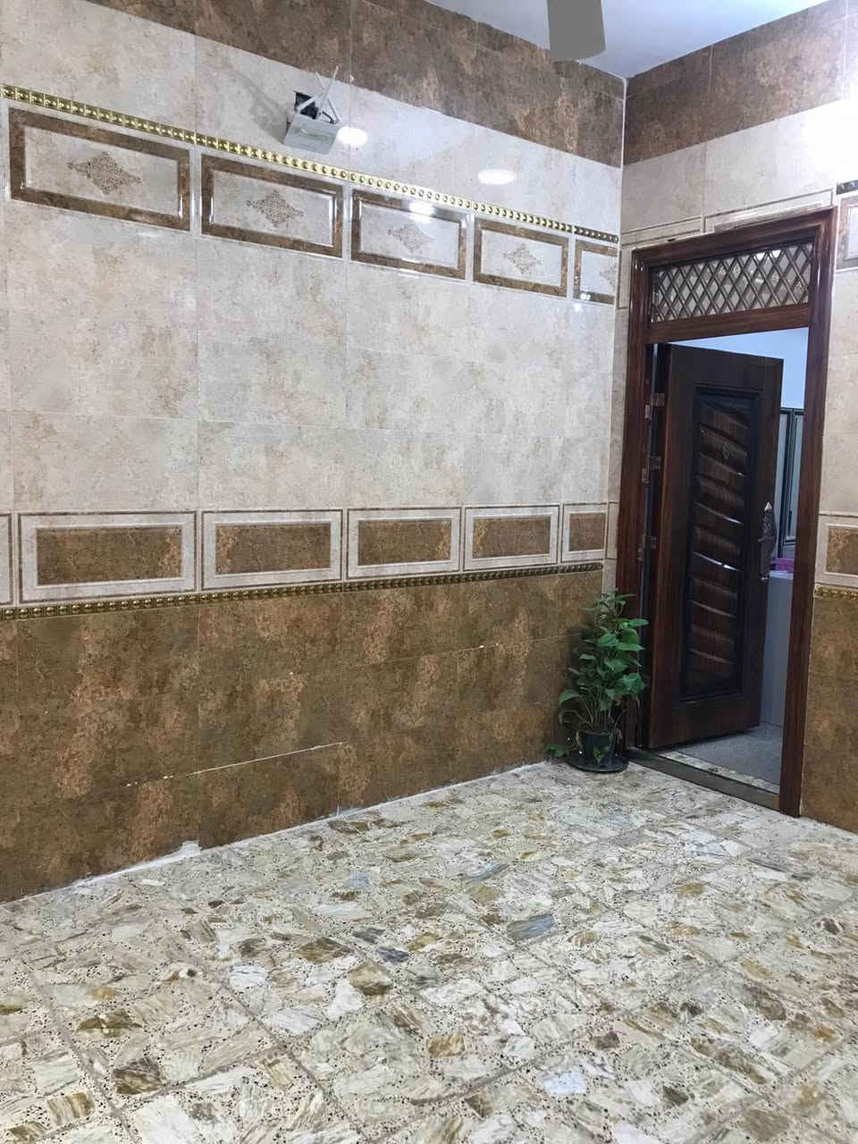 دار للبيع ٦٥م حي السلام خلف شارع جامعه سلام خلف مول حسين قفطان واجه ٥ ونزال ١٣🧿اللهم صلِ علىٰ محمد وآل محمد 🧿 داخل بيج فديو توضيح
🏡  مكتب ايادالاسدي عنوان المكتب🇮🇶 النجف الاشرف حي السلام شارع المكاتب او شارع ابو دجاج مدخل الشارع من جه حي الجامعه قرب مفاتيح دبي 🔑عندك عقار للبيع دار قطعه مراسله مكتب اياد الاسدي 📝***********/***********☎️🚪دار للبيع ٦٥حي السلام  شارع ١٠
 منطقه راقيه  الاستفسار مراجعه مكتب اياد
🔑الطابق الاول  صاله مطبخ صحيات 
🗝الطابق الثاني ١غرف نوم وصاله صحيات 
ملاحظه اشراف كادر هندسي مختص  في مجال بناء VIP 🏗🗝🔑💵سعر
