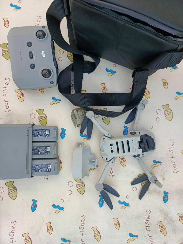 درون مني 2 كومبو نظافة واضحة بالصور
ملحقات كاملة ثلاث بطاريات ريش جنطة كيبلات 
للبيع مكاني ميسان الميمونه ***********
