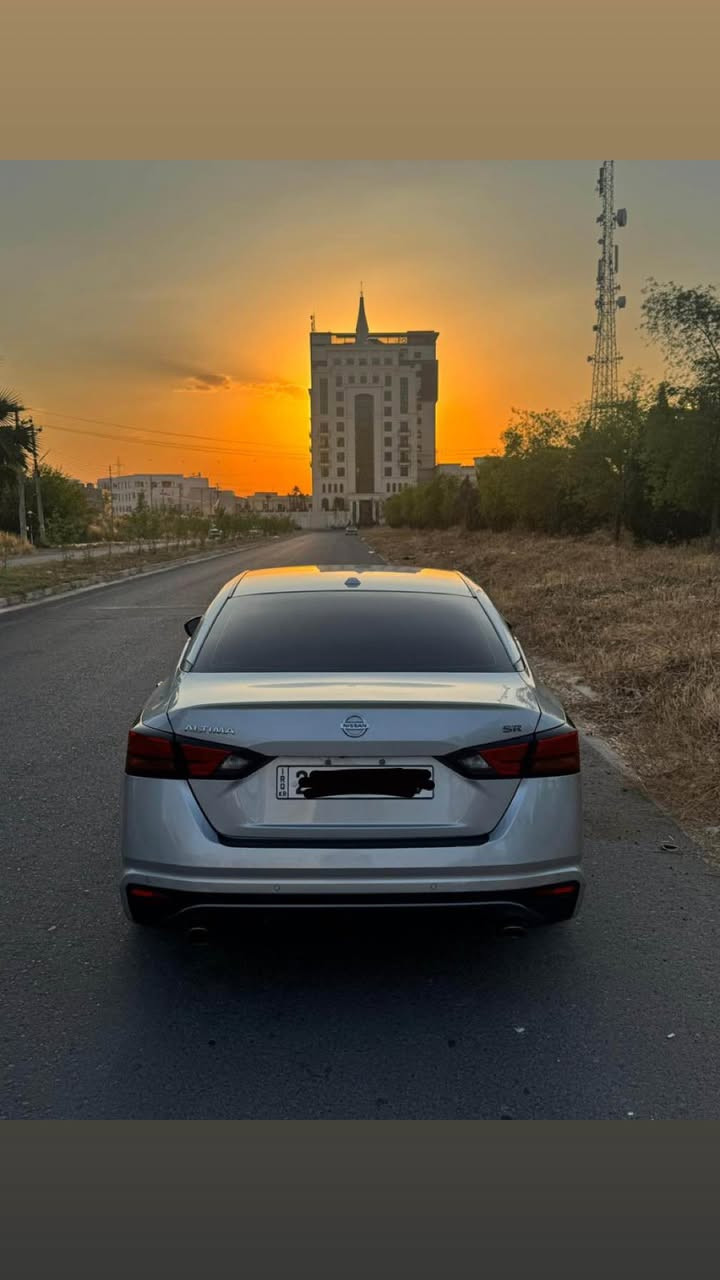 Nissan Altima 2021 SR
التیما ٢٠٢١ بەسمە کوشین هیتەر گێڕ لە سوکانی ڕاداری خەتی جادە ڕاداری پێش و ئاوێنە تعدید سورعە سوکان ڤۆڵیۆم 
چاملغی پێسەوەی لای سەکنی بۆیاغە لەگەڵ هەردوو دۆسەکانی ئەڕباگ
گێڕ و مەکینە بە شەرت
سەیارەکە بە ناوی خۆمە سەنەوی و هەموو شتی نوێیە
*********** أربيل, العراق
