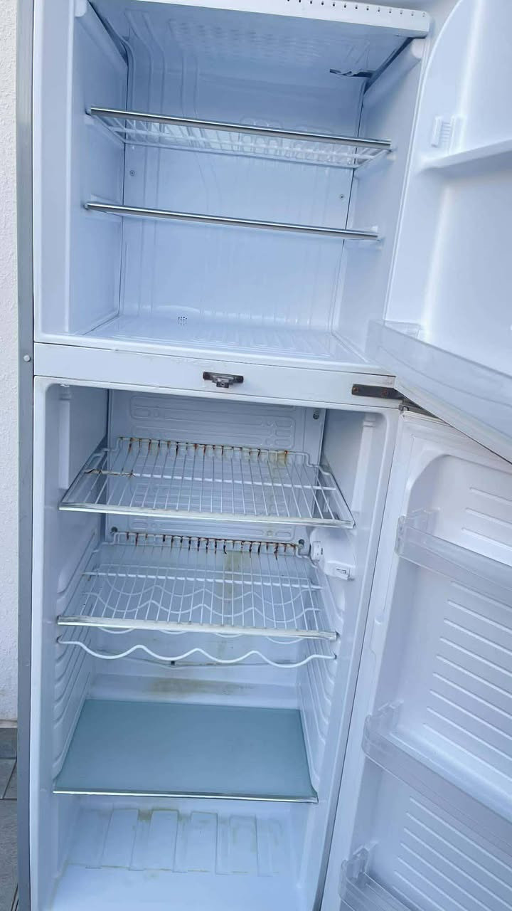 سلام عليكم ثلاجات مبردات جربايه 
تخم تك ميوزه كاونترات ‏  كله شغال  ..... ‪‏‪***********‬‏ بي واتساب خاص مفتوح
