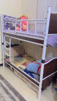 سرير طابقين • مستعمل