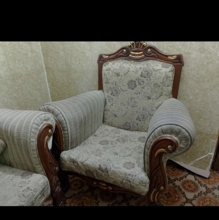 السلام عليكم قنفات للبيع ٨ نفرات زان الجو ١٨٠ مكاني وبيهن مجال مكاني كربلاء بل حر ***********
