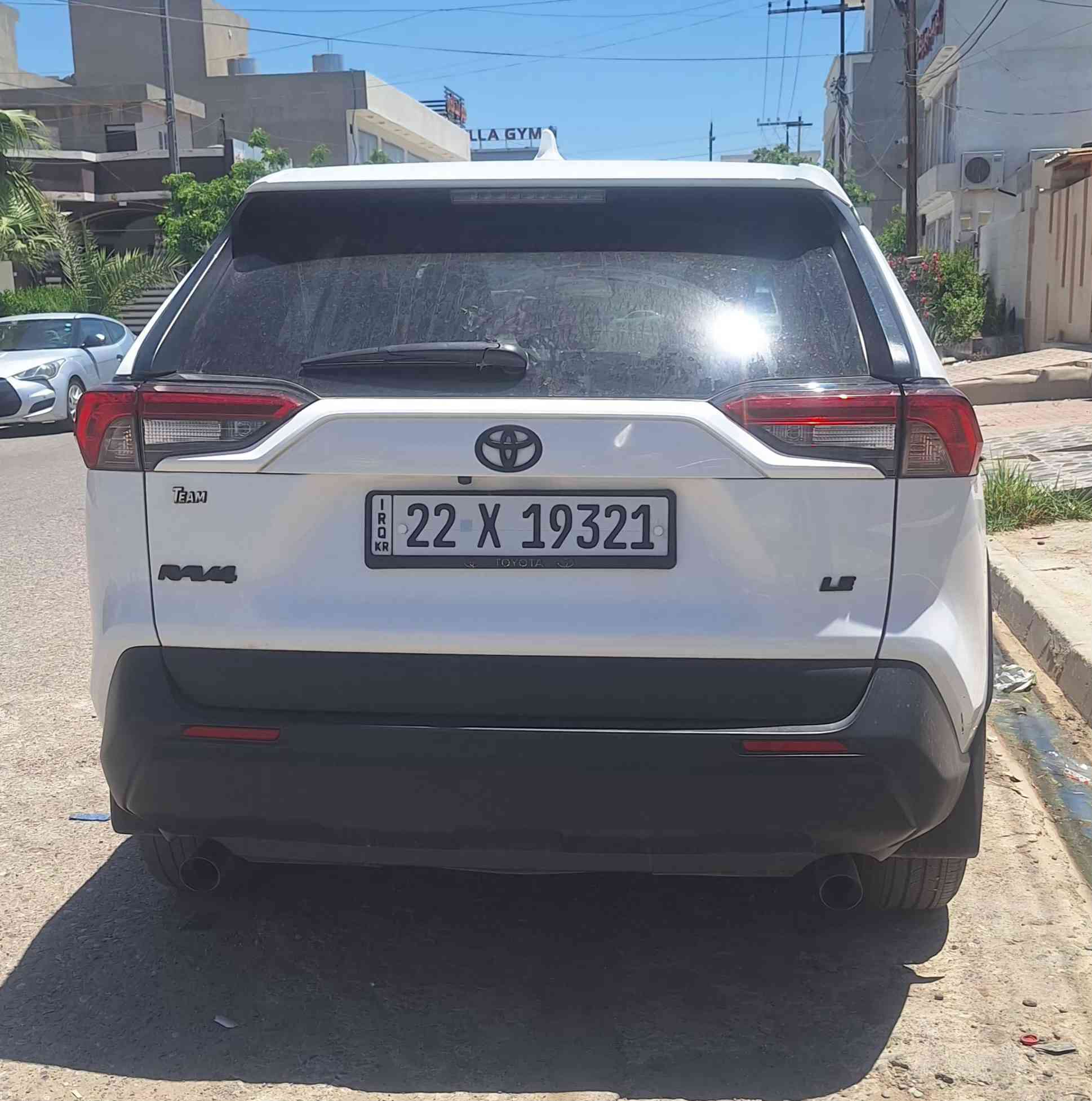 رافور امريكي ٢٠٢٤ رقم أربيل
ماشيه ٢٨ جامرلغ سائق مبدل بلادي
ورصعه عالباب
مكان كركوك 
السعر ٢٤٠
***********

