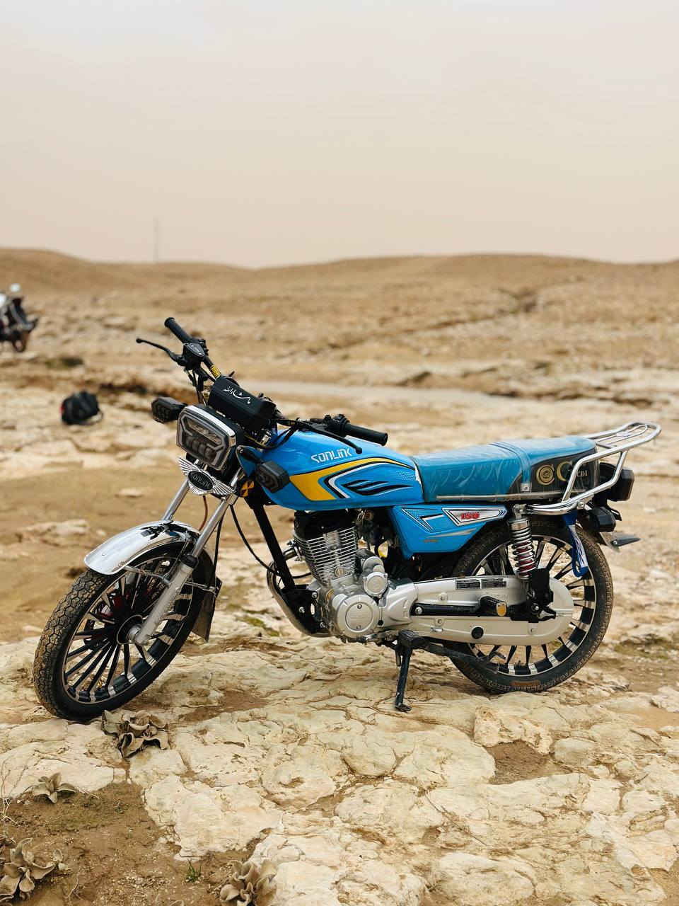 السلام عليكم
سولنك 2024 شكل 2025 للبيع 
الماطور مال جناي كامل ما ناقصه شي شلعه ومعدل فول
التايرات جديد جوبلس التاير الخلفي ما صارله اسبوع 
الموقع حديثة حي العسكري 
السعر 875 لمو شراي لا يتعبني 
للتواصل خاص او *********** فقط واتساب
