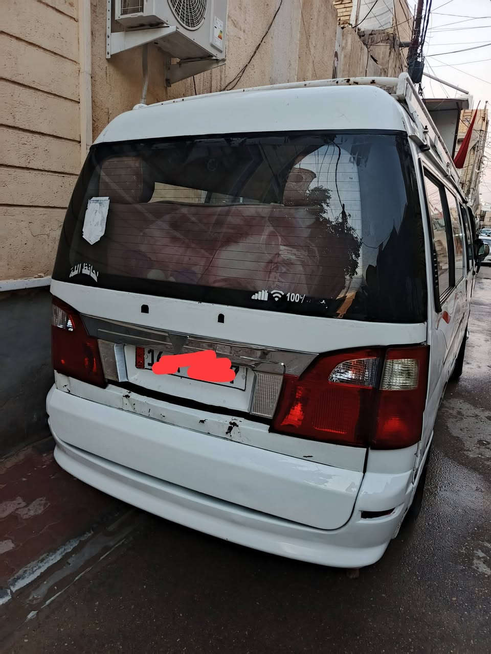 فتون 10رقم انكليزي قادسيه سنويه لغاية 30جاهزه كلشي ممتاز وشغال فقط خياسات بسيطه بال ارباع السفليه من الجهتين مصفره وشرط التحويل مكينه گير اكسن مكانها ناصريه مركز سعر 54موجود عل نت او الاتصال عل رقم *********** علما السياره تحتوي على منظومه غاز كامله وصرفها طبيعي وممتاز في البانزين
