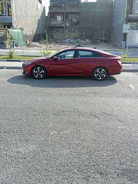 السلام وعليكم شباب 
النترا هايبرد لمتدد 1/1 2023 وارد أمريكي مكينه 1600 هايبرد  حادثها بسيط جدا موضح بصور بدون صبغ جاملغ مبدل نفس لون وحافه الباب بارد فقط    ماشيه 23miالف سياره جديده فول مواصفات داخل ابيض جلد فتحه رادارات 360 درجه بصمه تشغيل عن بعد لايت ٣ عدسات 
باقي المواصفات معروفه فول للأخير مكاني بغداد الكرخ 
سعرها 167 وبيها مجال 
للاتصال ***********
