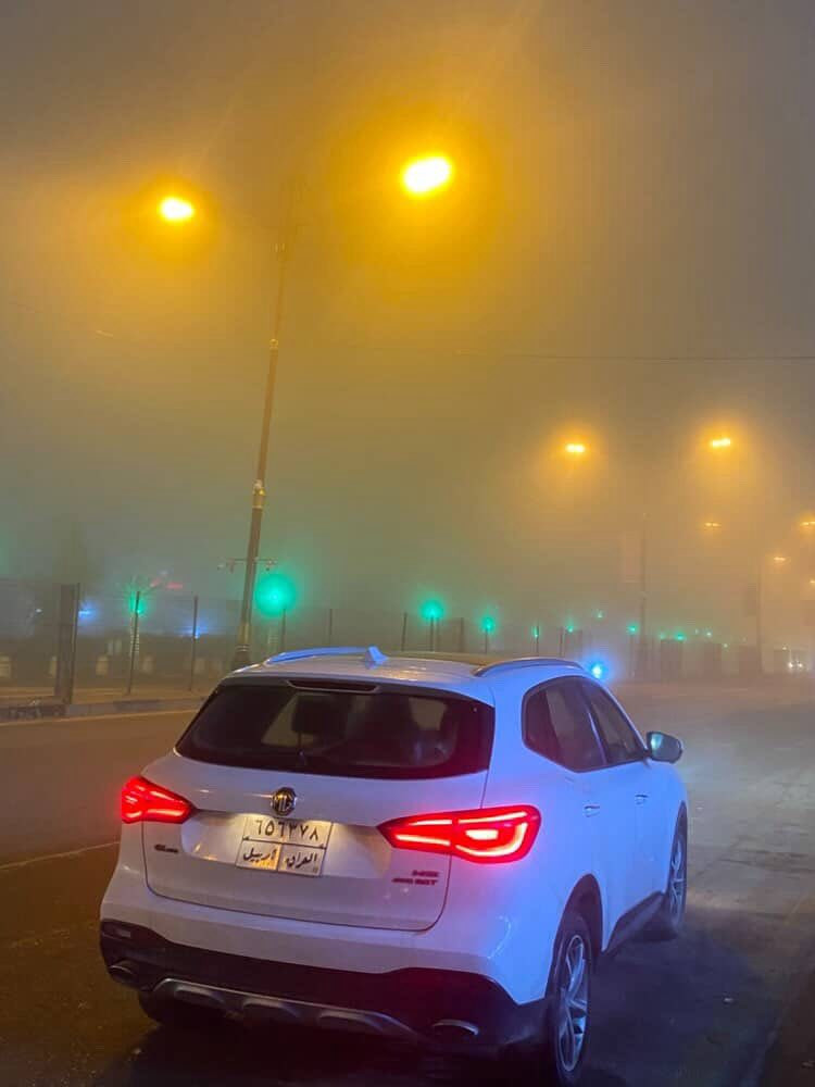 السلام عليكم
mg hs trophy 2021 للبيع 
السياره فول مواصفات للاخير 

1-محرك السياره 20 توربو 230 حصان يعني محرك قوي واقتصادي بنفس الوقت 
2- السياره AWD دفع عباعي تكدر اطفي وتشغله حسب الحاجه 
3- الكشنات ريكارو الرياضيه  جلد وكنتاره 
4- تدفئه وتبريد بل مقاعد 
5- اربع كامرات 350 درجه 
6- السياره بيها ساحبه لتنفيه الهواء داخل المقصوره الداخليه 
7- الكشنات كهربائيه بل كامل للسائق والراكب 
8- اوتو هولد
9- نضام نزول منحدرات
10 -هاندبريك كهربائي
11-اوتو ستارت ستوب ( نظام التشغيل والاطفاء التلفائي ) 
12- صندوق كهربائي 
13-بانوراما كبيره الحجم 
14-انارات السياره بل كامل لددات امامي وخلفي والداخلي وزوده بكشافات ظباب هالوجين 
15- السياره بيها انارات مخفيه عل كامل السياره الدشبول والابواب تكدر تتحكم بالالوان باكثر من 50 لون 
16-شاشه كبيره الحجم تدعم الابل كار بلي والاندرويد اوتو 
17- العدادات بنظام الشاشه وليس التقليدي 
18- خمس انضمه قياده ( الوضع اقتصادي -  الوضع العادي - الوضع الرياضي - والوضع المخصص - والسوبر سبورت ) 
19- نظام تحديد المسار 
20- نظام الكروز تحديد السرعه 
وكثير مواصفات بعد 

  السياره ماشيه 71 الف كيلو متر 

السياره كفاله خليجيه  بيها فقط مكانين بارد كلش خفيفات 
السعر : 145$
السياره عليها غرامات 975 الف تنزل من سعر السياره 

 مكان السياره بل موصل حي الصديق 
التواصل او الاستفسار 
الاتصال ع الارقم : ‭0774 092 7600‬
