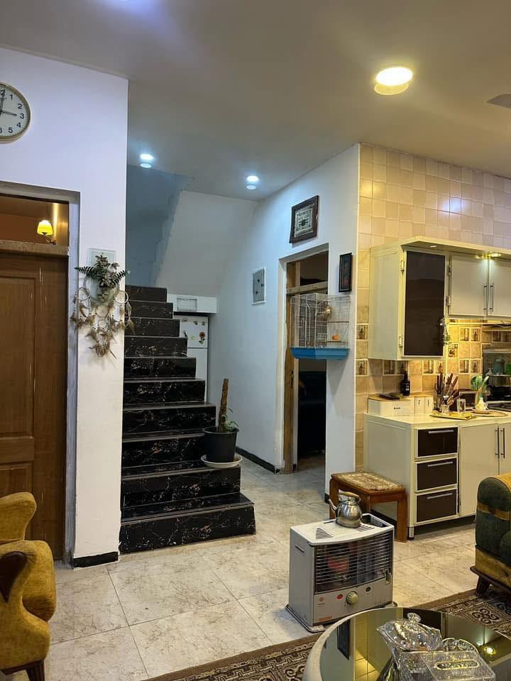 #سلام_عليكم
#دار_للبيع_مساحه_120_متر_واجه_8اونص_اونزال_14

يحتوي على 3غرف نوم+ستقبال+مطبخ+صاله+صحيات 2

طابو زراعي سند ٢٥ إقرار محكمه الدار كله طابوك 

العنوان)؛ بغداد الدوره جمعيه خير الله بل زراعي مال جمعيه

الستفسار *********** *********** ***********
