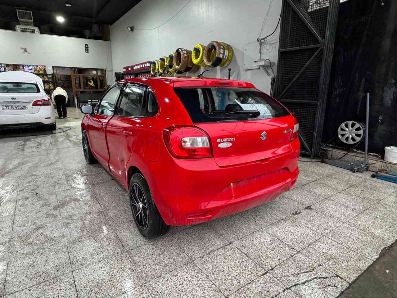 سوزوكي بالينو موديل 2018 ماشية 114 الف كيلو متر رصعة بالباب خفيفة غير مصلح ضربة بالبونيت شبرين غير مصلح  ضربة خفيفة صندوق خلفي مصلح بشكل جيدا جدا محرك 15 بدون توربو مواصفات خليجي كير توماتيك كير محرك بشرط برغي مامفتوح بدون صبغ  تايران جديدة ويل كب مركب ب 400 دولار 
شاشة كاميرا جامات كهربا سبير مو نازل مطلوب 93بي مجال رقم اربيل القديم سنوية تنتهي خلال 18/4/2026
تحويل وكالة بشرط اي ستفسار راسل الصفحه او رقم الوتساب فقط وتساب فقط او ماسنجر *********** اخي العزيز فقط بيع فقط بيع لا وعده ولا قصاط ولا مراوس أربيل, العراق
