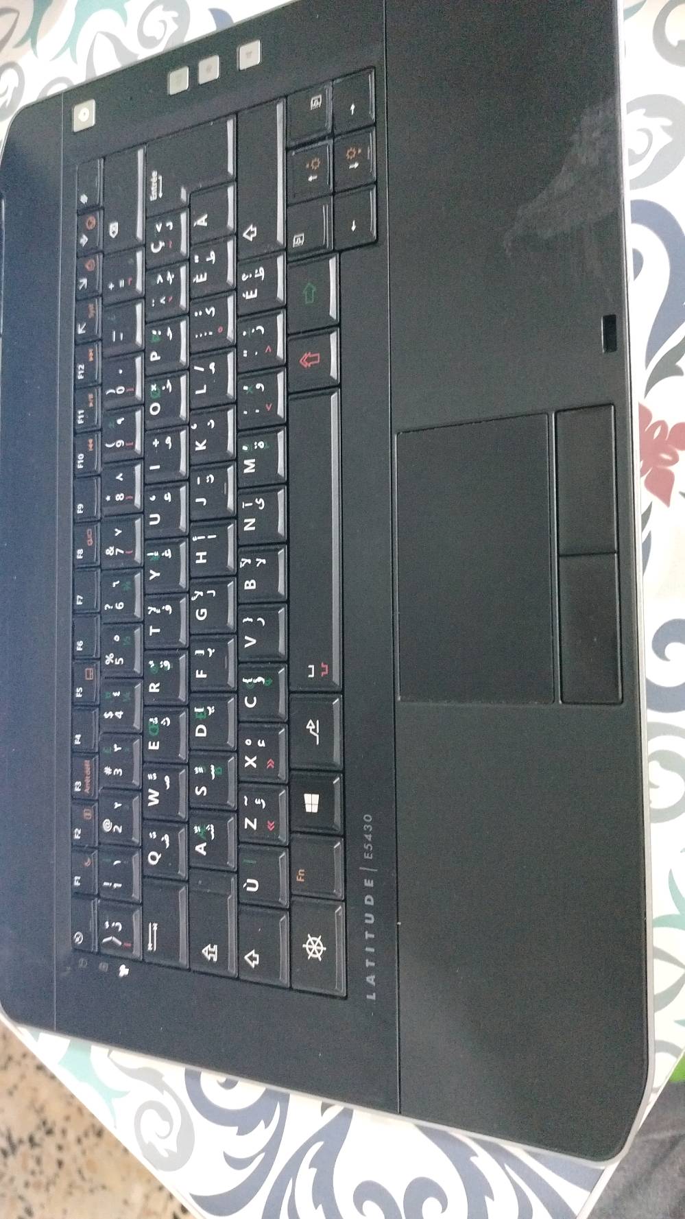 السلام عليكم لابتوب معدل دل وندوز ١١ برو مفعل ٥ سنوات و اوفيس مفعل ٥ سنوات ذ ٣٢٠hdd رام 4 مكان بغداد حي العامل رقمي *********** 