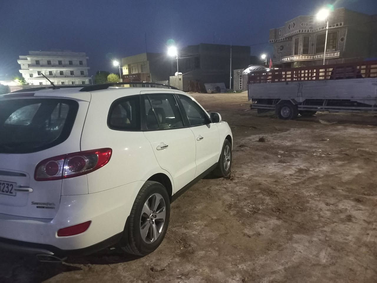 سنتافي ١٢ فول للأخير ستة سلندر كشن كهربائي فتحه تبريد تدفئة تحكم جهتين بيه باب السايق مبدل نفسه والباقي كفاله 
ماشية ١٦٢ 
رقم بغداد سنويه ٢٩ 
السعر ١٦٠ وبيه مجال 
رقم موبايل ***********
