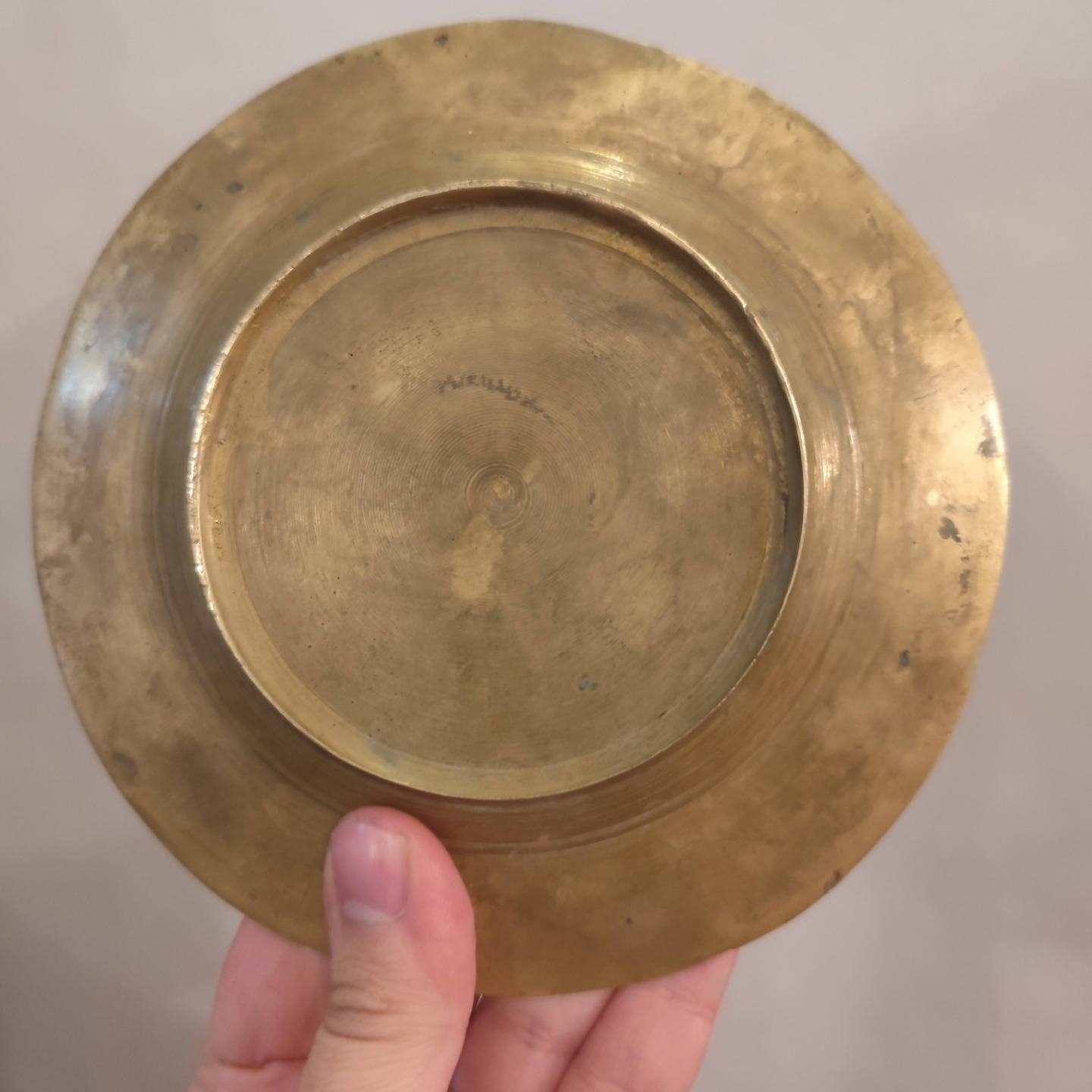 نفاضة نحاسية أنتيك
للتواصل على الواتس اب
***********
