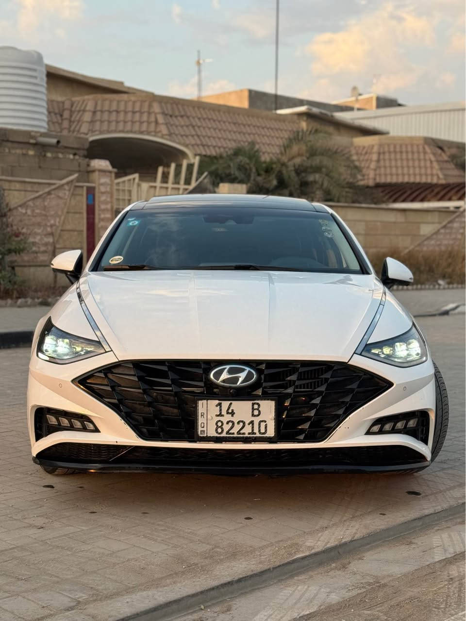 هونداي سوناتا لمتدد معروفه مواصفاتها                      تتقدم وترجع بلبصمه ٥ كامرات 360 درجه محطيه     كشنات جلد حار وبارد           اوتو هولد        سايد بريك لمس عينه          ليزريه داخل السياره فول الفول للاخير 
موديل ٢٠٢٣ معوّقين بصره كفاله عامه فقط مياه المطار وشرط بدون قطره ماي بداخل السياره بيها خسفه بلجاملغ علا والبنيد علا وضعهم باقين
كير مكينه تبريد وحداديه وتخم تاير كفاله 
ماشيه ٦٧ الف *********** 
السعر 200 بيها مجال للشراي البصرة, العراق
