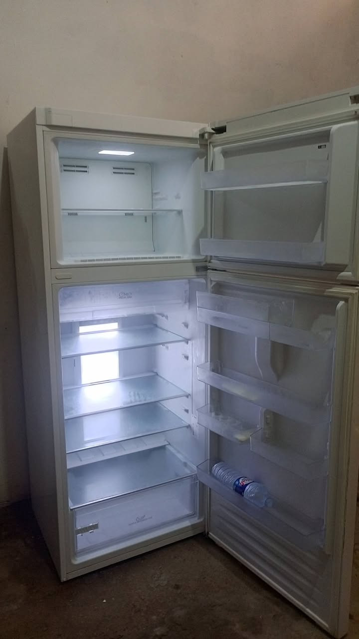 Réfrigérateur Brond 600 litres, sans givre
0792124668


**إذا كنت صاحب هذا الإعلان وتريد حذفه لأي سبب، رجاءا أرسل رسالة إلى الدعم الفني**