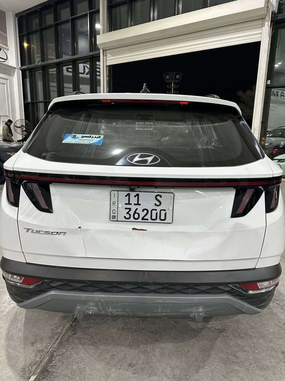 السلام عليكم توسان 2024 نص فول 43 الف مكفولة ما عدا جوة رقم طخة بل جنطة واضحة بل صورة السعر 218 وبيها مجال ل استفسار ***********
