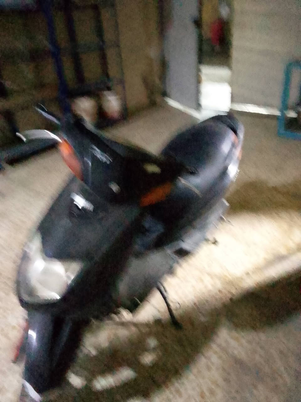 سكنس نثيه ١١٠ فقط كابريتر ب ٣٠٠ وبيها مجال ***********
