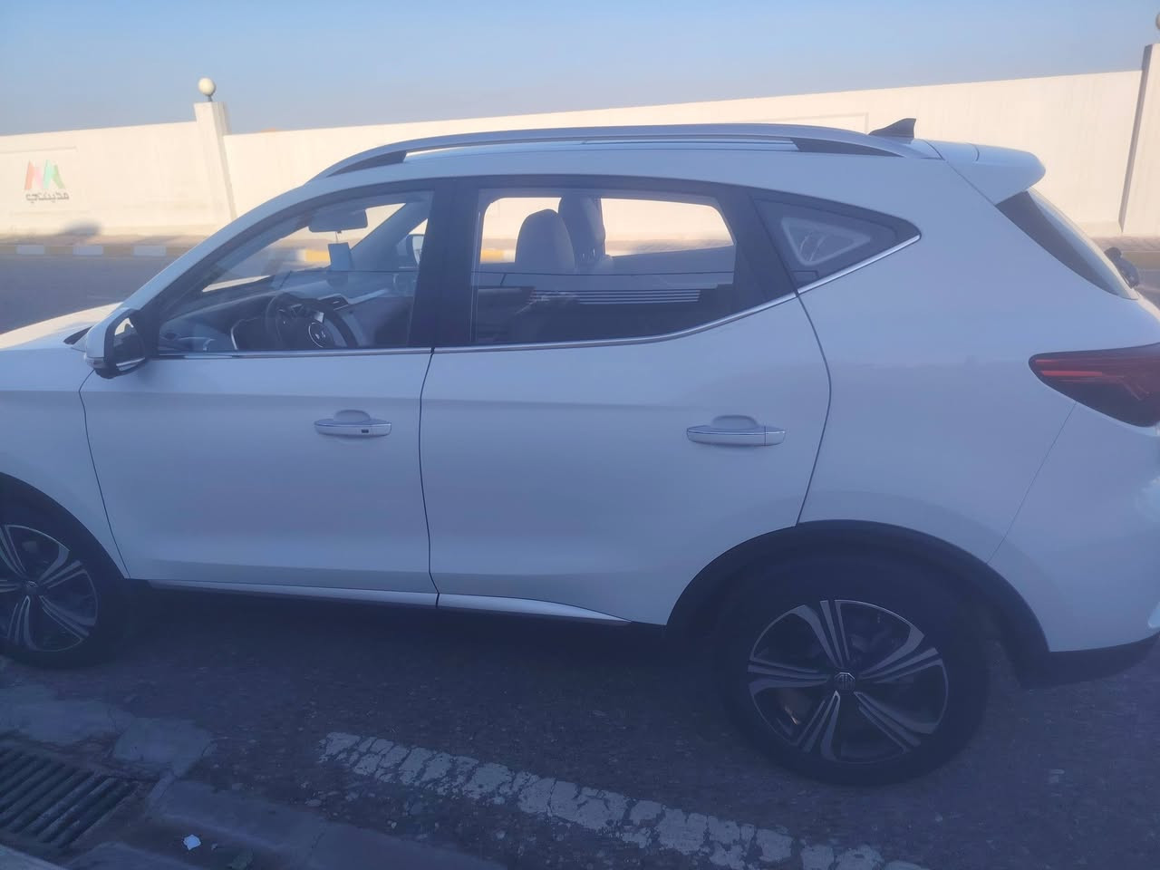 السلام عليكم mg zs 23 للبيع ***********

