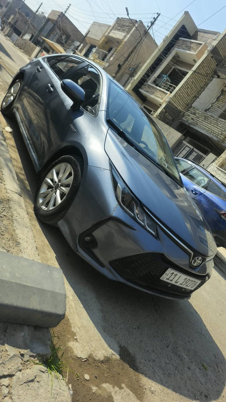 كورلا 2023  هايبرد
بيه طخه بلجنطه بسيطه جوه رقم 
تراي جديد  حيل
كفاله كير ومحرك وصدر وتبريد 
لون بحري مميز *
فول مواصفات 
فتحه سقف
باسمي هزه جديده 

سعر 140 وبيه مجال بسيط 
العنوان _ بغداد _ البياع 
***********
