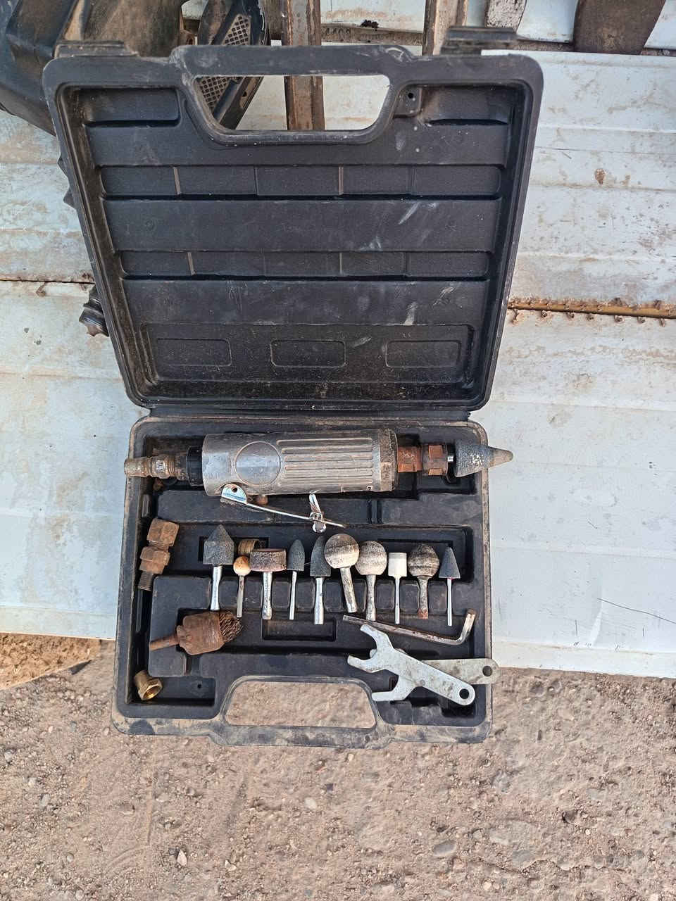 محل بنجرجي سيارت كبيره للبيع المكان العماره حي الصدر
***********
***********
