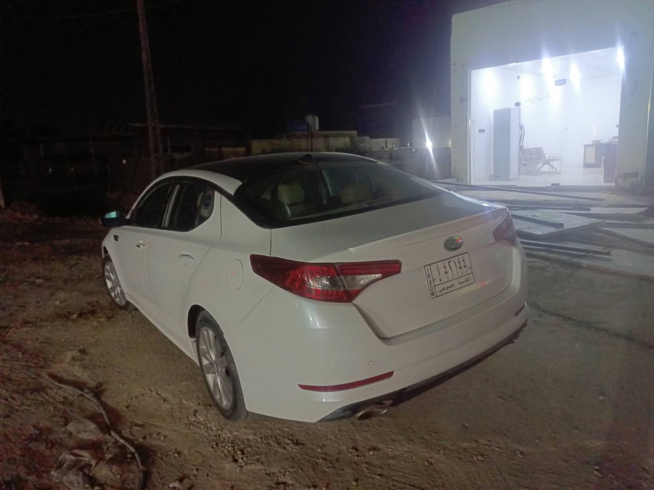 السلام عليكم
اوبتما 2013 خليجي السياره فول 

مصبوغه عام (رقم قادسيه)

اكفل كير ومكينه وشاصي 

السياره صبغ عام 

مكينه 2400 دوش 

السعر 98 وبيه مجال كلش قليل

مكان السياره الديوانية 

شرط تاخذ السياره اداور
***********
